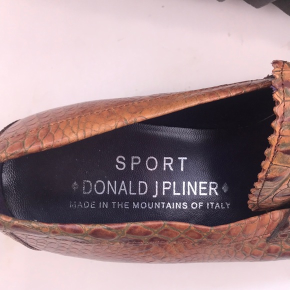 Donald J. Pliner leather loafers, size 6, EUC - Picture 6 of 10